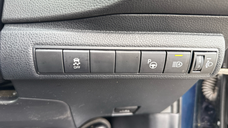 Toyota Corolla 1.8 VVT-i Hybrid Icon Tech 5dr CVT Hybrid Estate